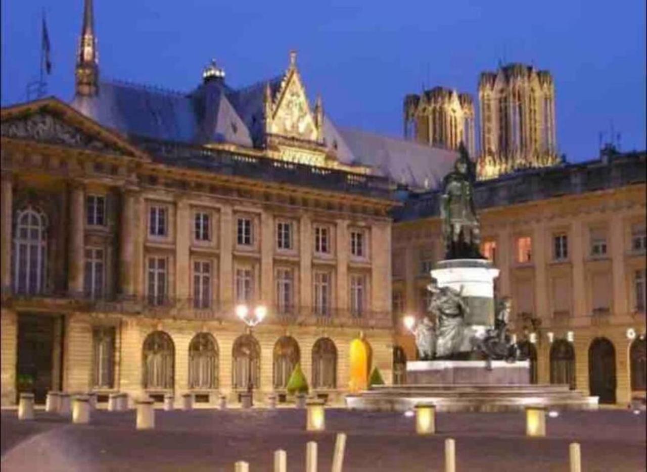 Reims Centre-Ville - 2 Chambres - 6 Personnes Au 1 Er Etage Ngoại thất bức ảnh